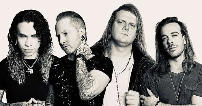 A Skylit Drive
