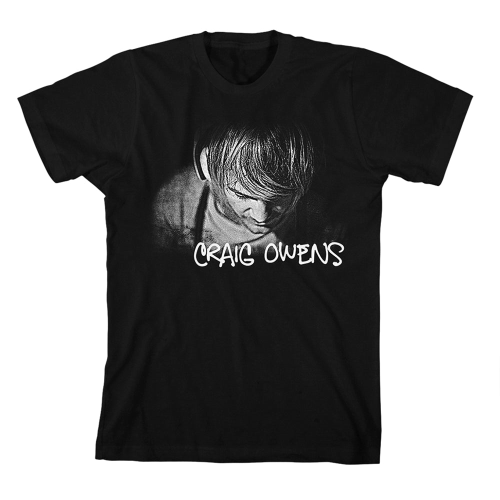 Photo - Black T-Shirt – MerchNow
